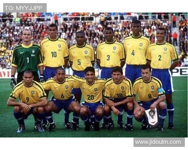 足球迷与球星的身份差异与独特魅力分析